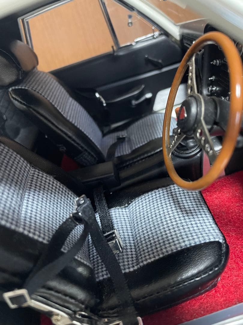 す*ん様 デアゴスティーニ マツダ コスモスポーツ 完成品 エンブレム付