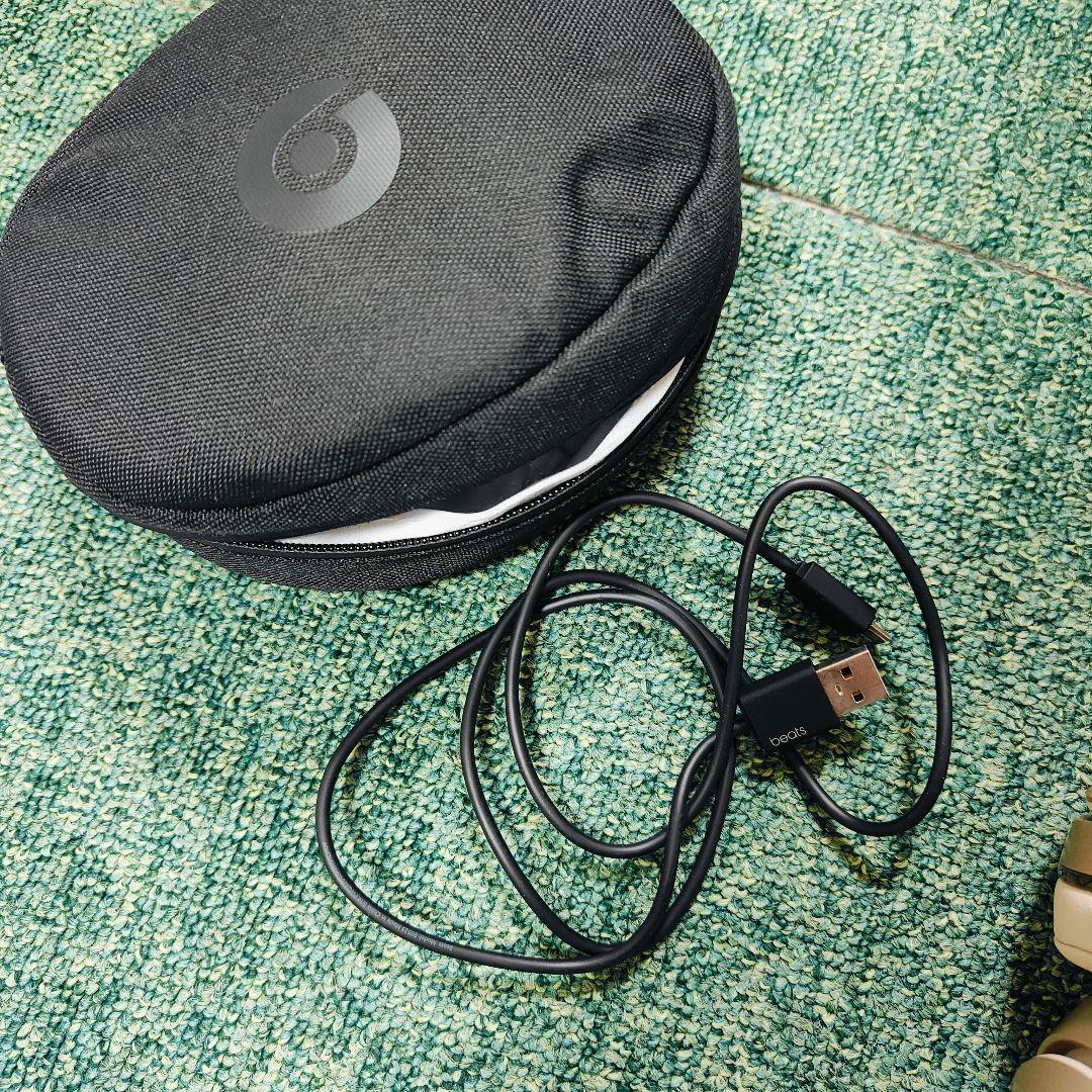 BEATS Solo3 WIRELESS ヘッドホン サテンゴール