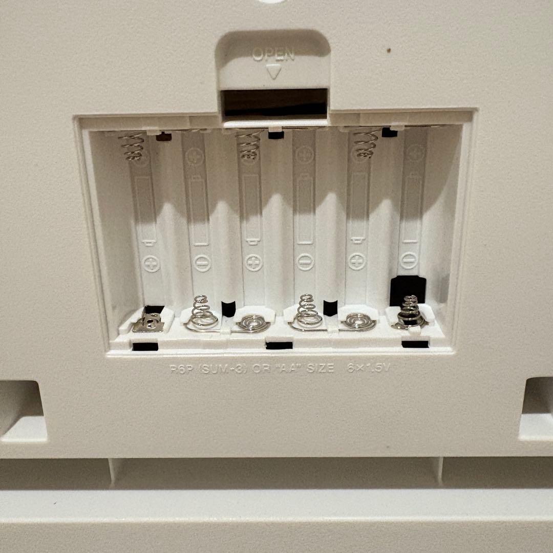 CASIO LK-516 ホワイト キーボード ピアノ