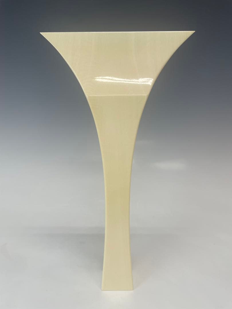 天然素材の三味線バチとケース　開き135mm 重さ263.9g 撥