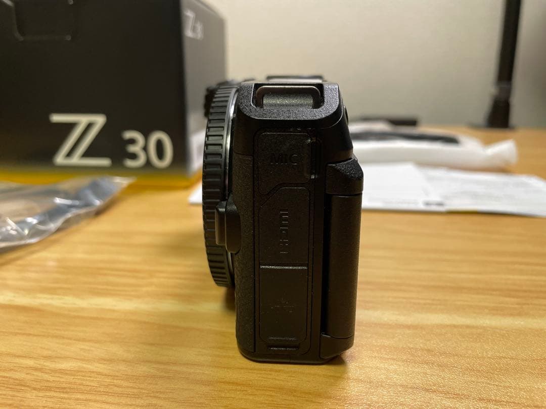 NIKON ミラーレス一眼 Z30 ボディ(ウィンドマフ付き)