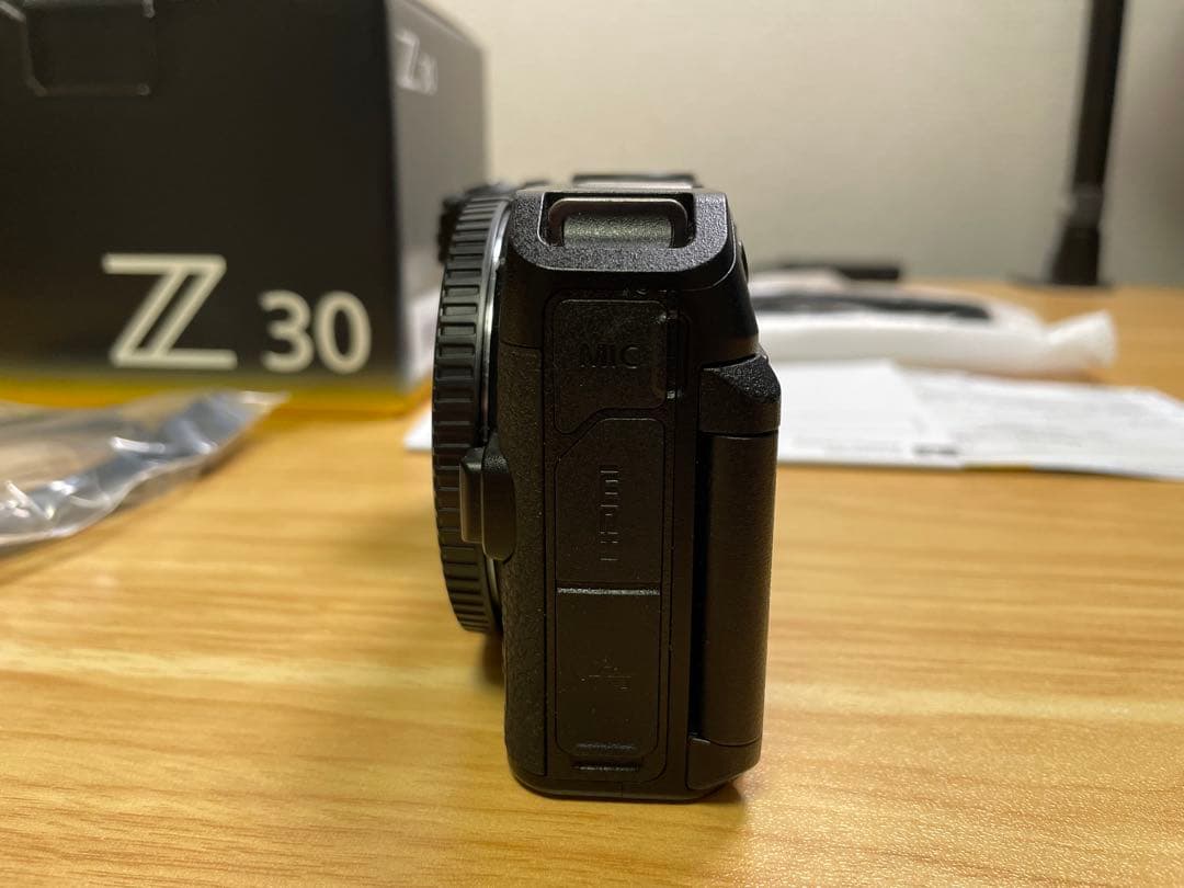 NIKON ミラーレス一眼 Z30 ボディ(ウィンドマフ付き)