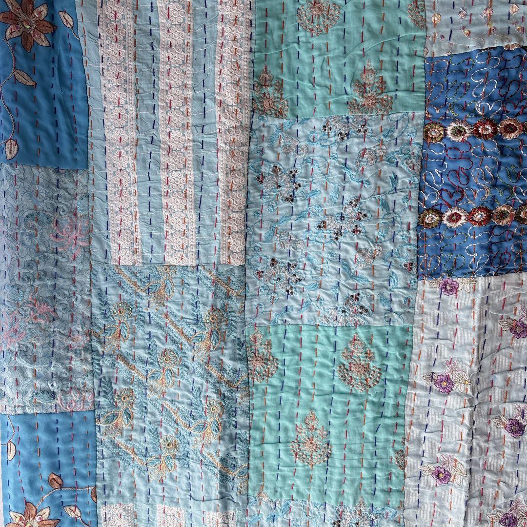 未使用❁大判　エンブロイダリー　ターコイズ　パッチワークカンタキルトマルチカバー