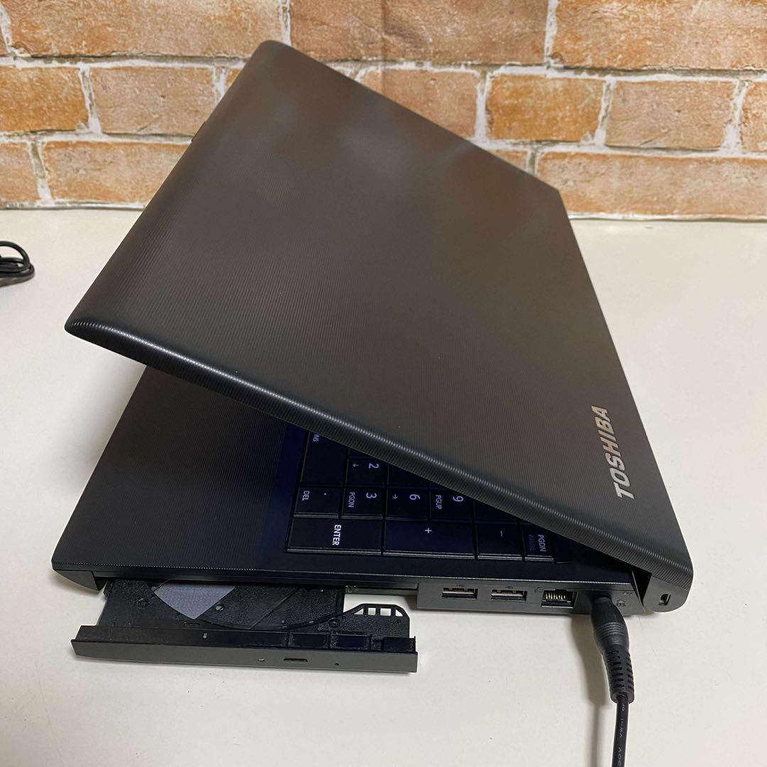 TOSHIBA ノートPC 高速起動SSD メモリ8GB オフィス2024年入り