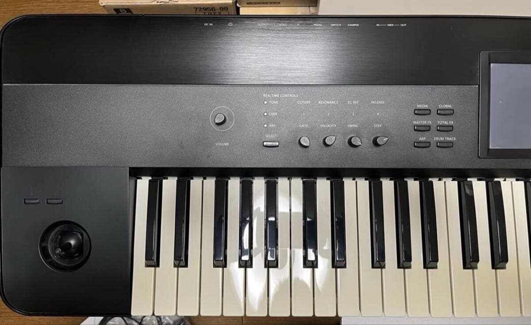 KORG KROME 73鍵盤キーボード
