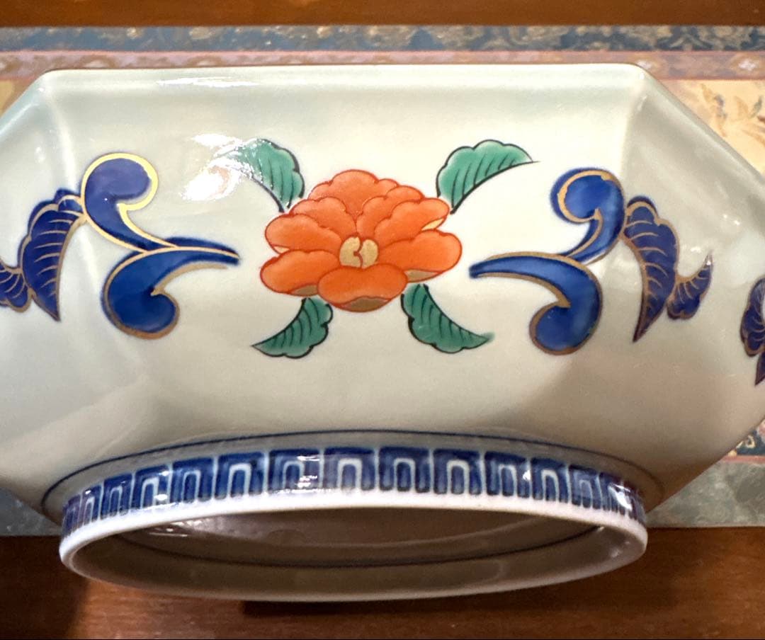 林九郎窯＊金唐草花篭図　八角盛鉢