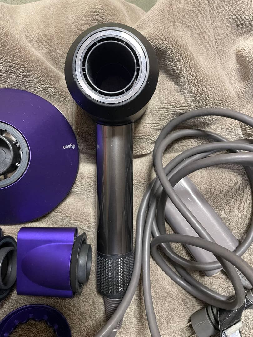 ダイソン　ドライヤー　ヘアードライヤー　Dyson