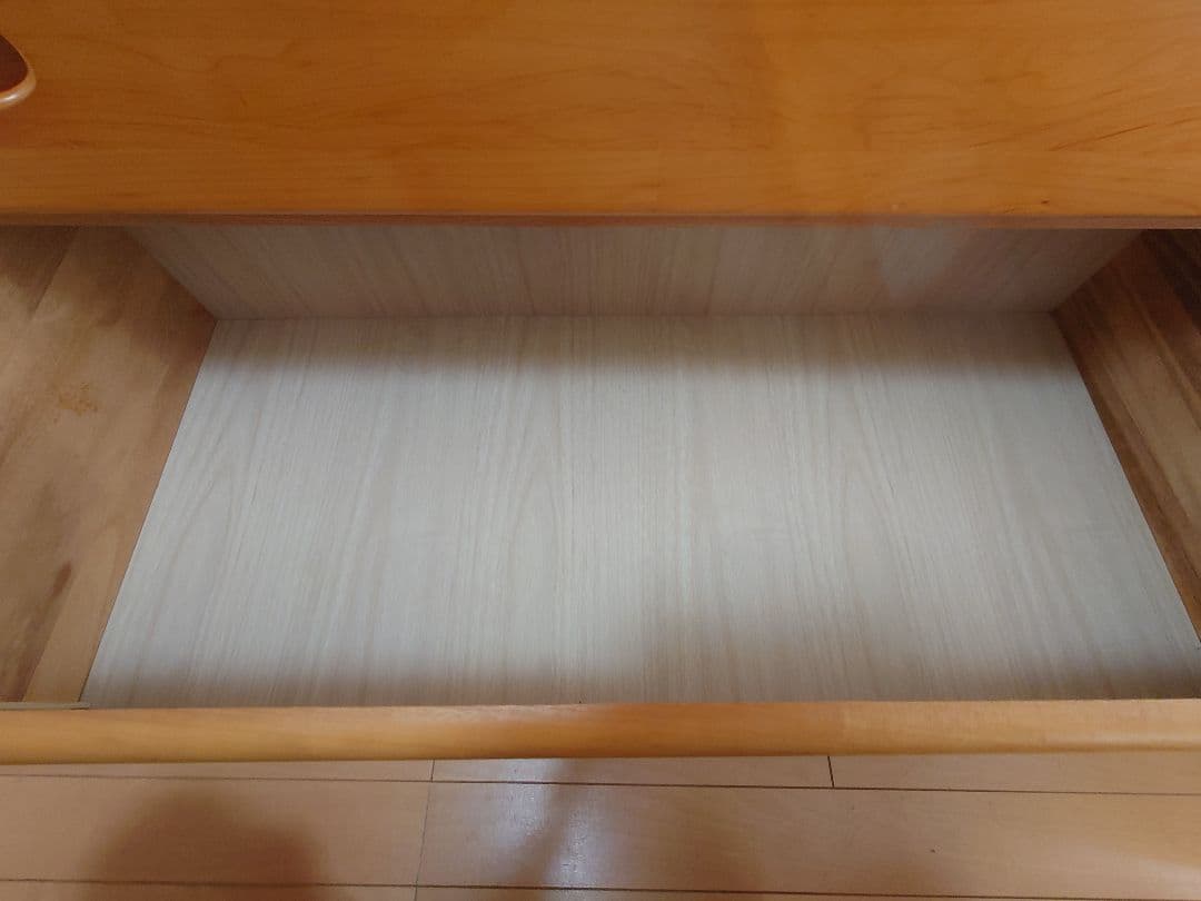 木製チェスト 花デザイン　カントリー調