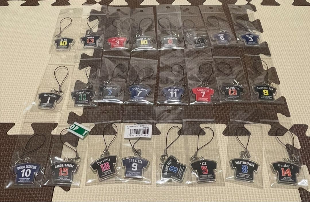 【バラ売り⭕️、匿名配送】勝負服ストラップ