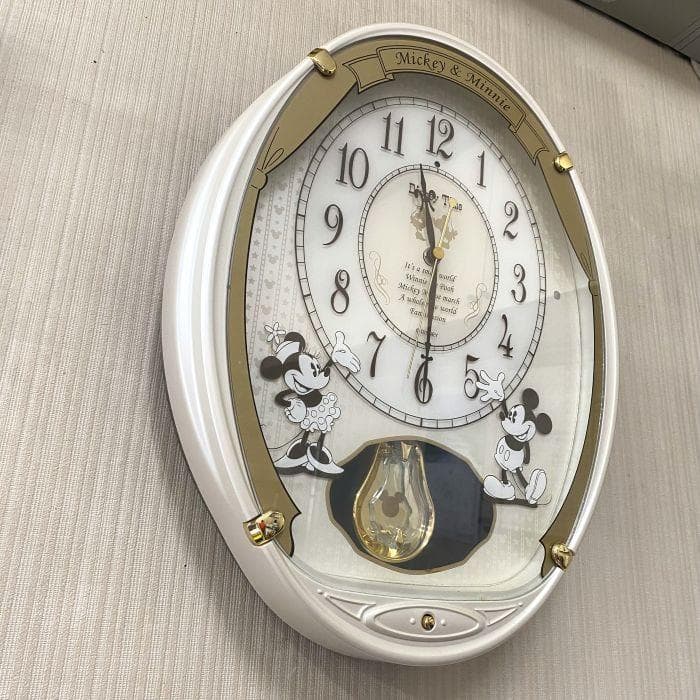 Y 中古 セイコー ディズニータイム メロディ電波掛け時計 FW567W