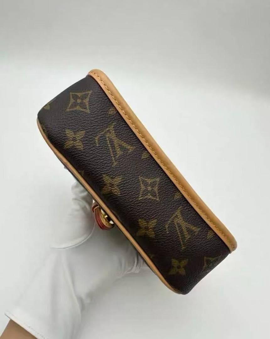 Louis *Vuitton モノグラムショルダーバッグ
