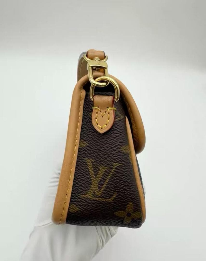 Louis *Vuitton モノグラムショルダーバッグ