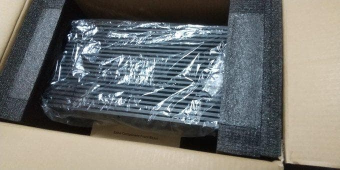 送料無料 【検証開封品　ほぼ未使用】ZALMAN　Z10 DS Black