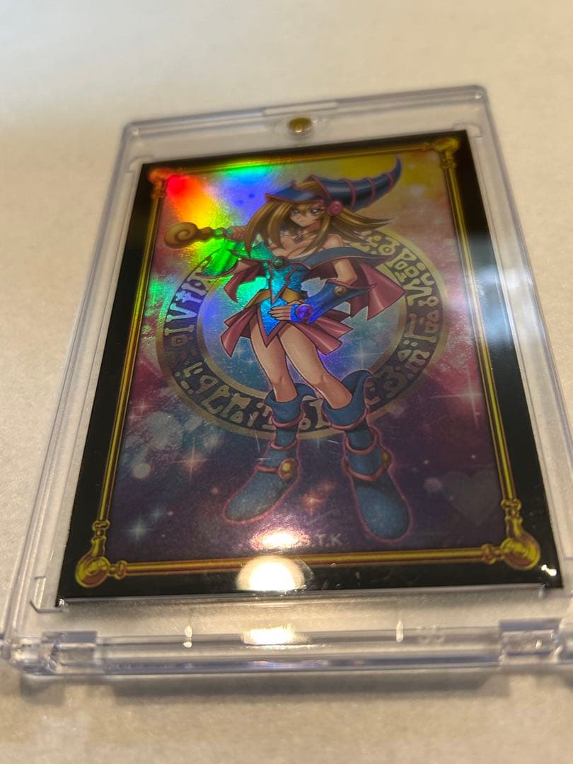 ブラックマジシャンガール柄スリーブ入りのブラックマジシャンガール 3枚セット