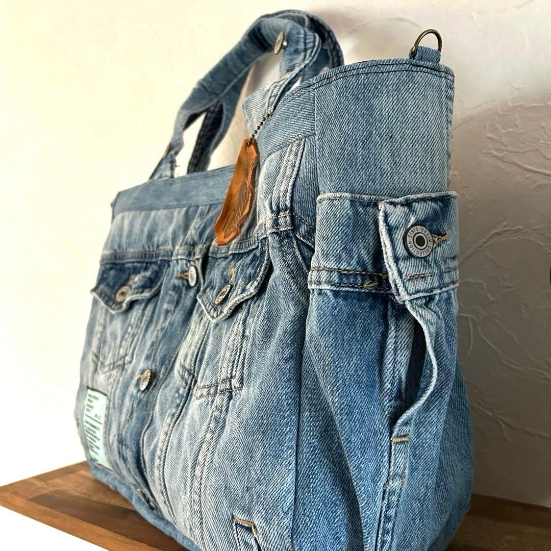 950.ブルーデニム　デニムリメイク トートバッグ　ジージャン