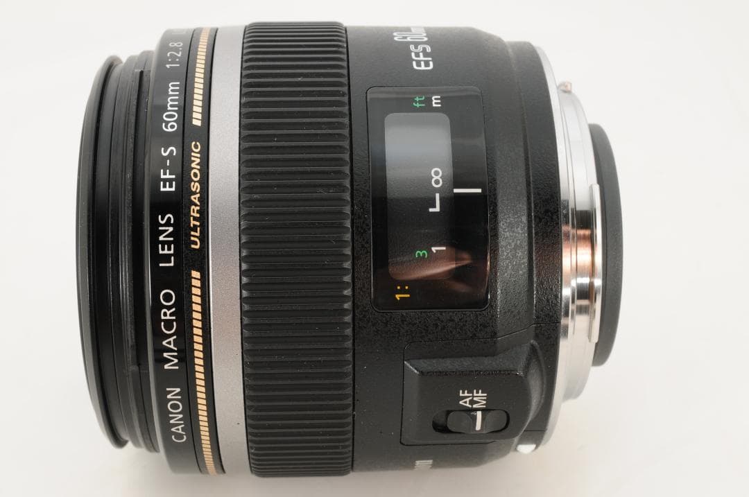 【単焦点マクロレンズ】 Canon EF-S 60mm F2.8 USM