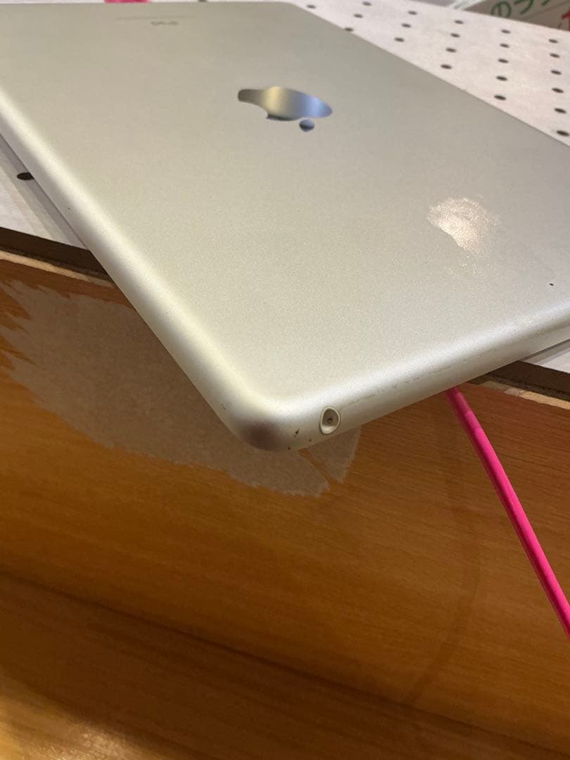 iPad第6世代シルバー 32GB