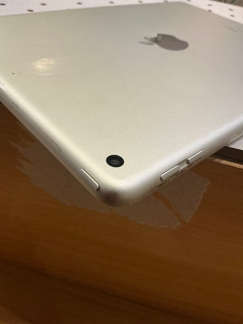 iPad第6世代シルバー 32GB