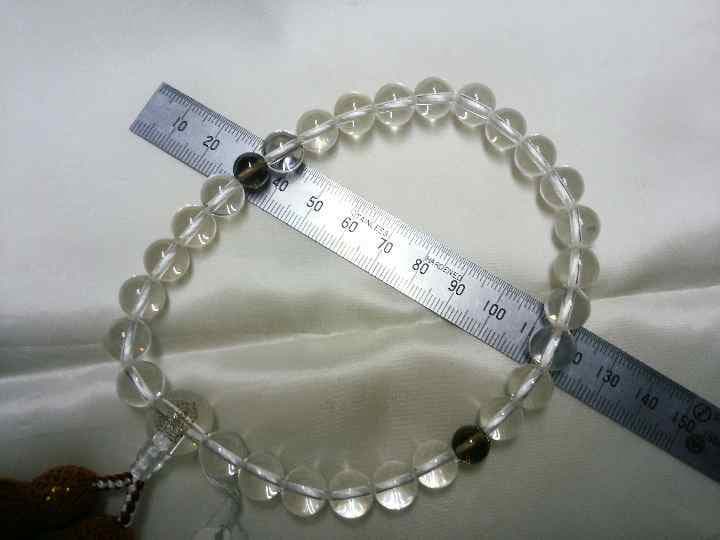 超特価！　八宗手掛け念珠　白水晶１０mm　親玉に観音像の彫刻あり