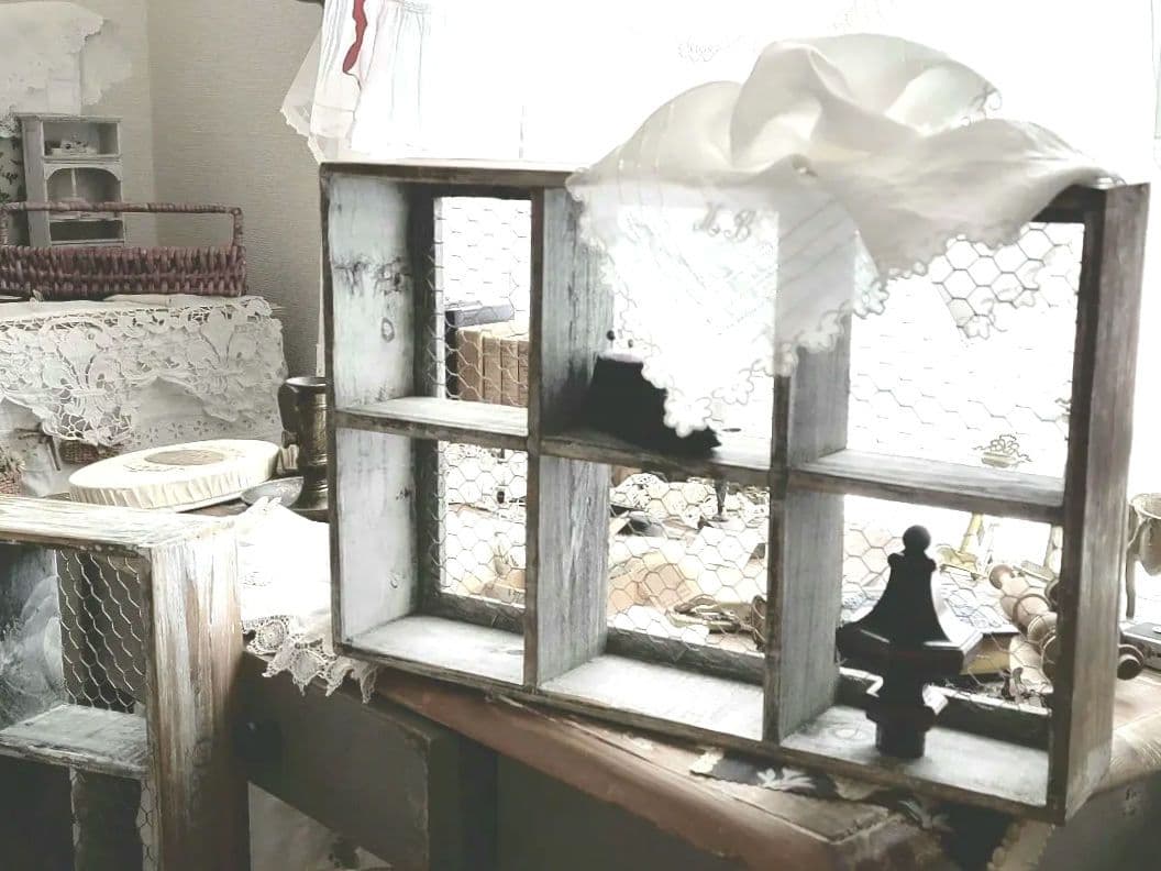 アンティーク　ウッドシェルフ　ウォールラック　アイアンメッシュ　フレンチシャビー