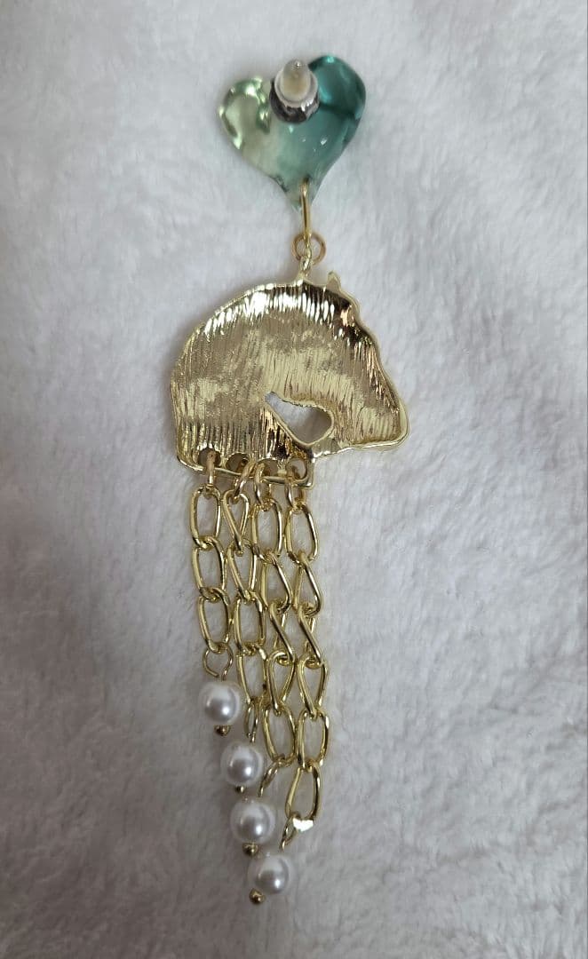 ハンドメイド ピアス メリーゴーランド