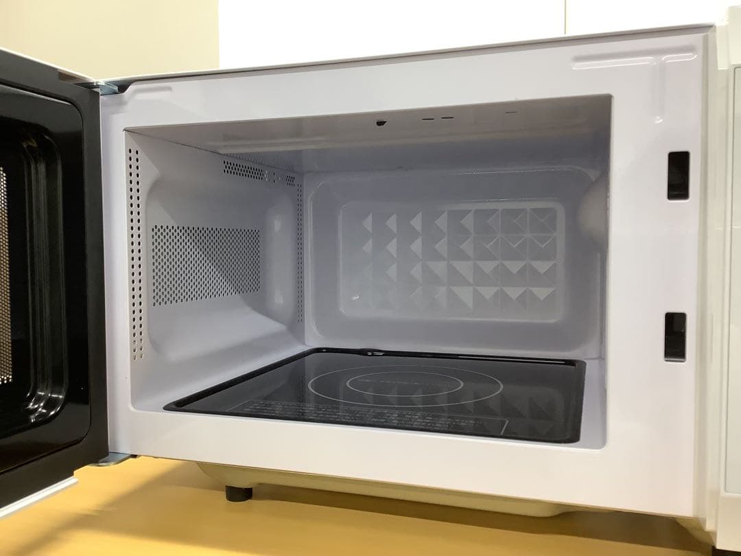 電子レンジ アイリスオーヤマ ヘルツフリー 2024年製 IMB-F186-W