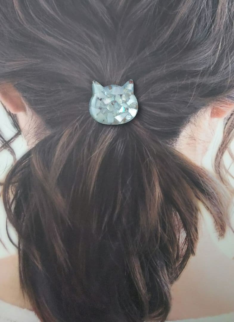 ブルーシェル猫ちゃんレジンヘアゴム
