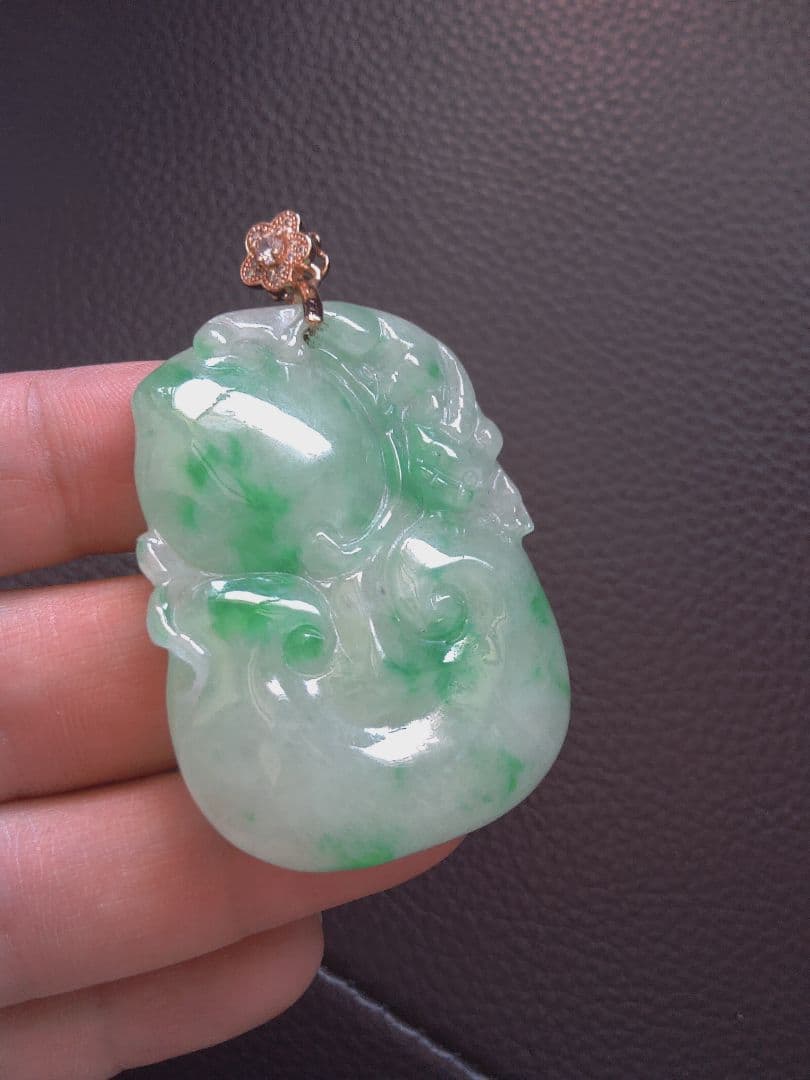 アンティーク★天然翡翠ペンダント★ネックレストップ★《#九運国際貿易》