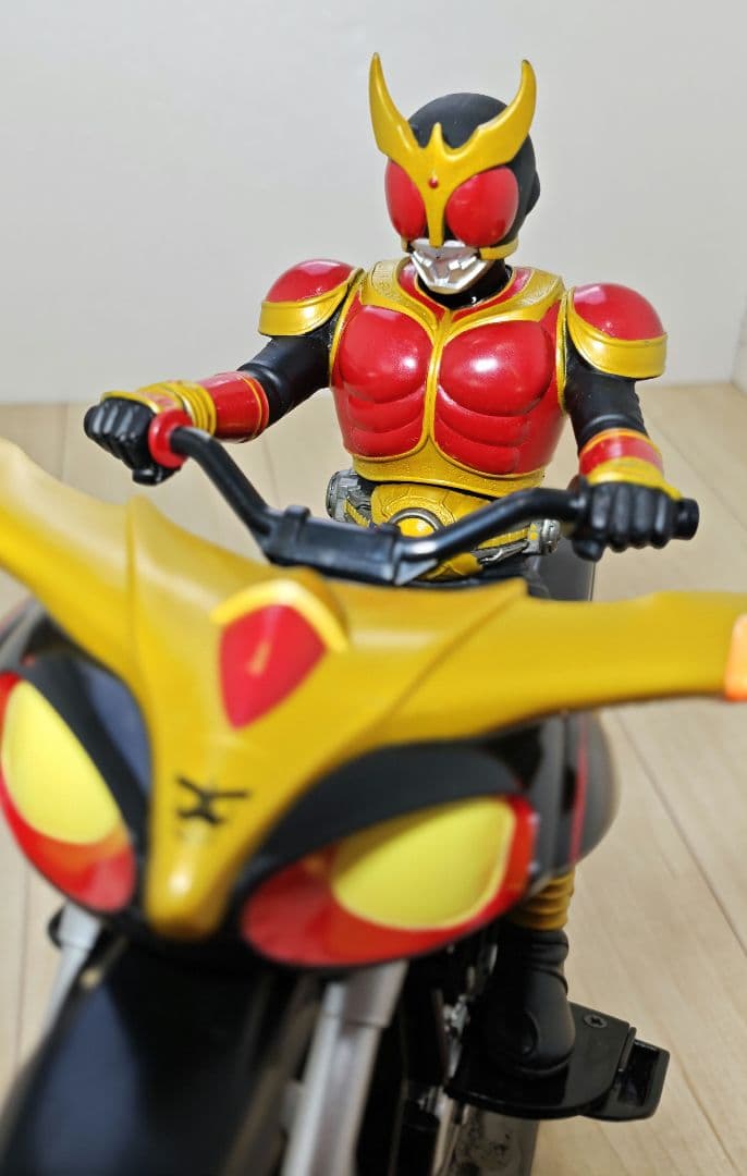 仮面ライダー クウガ ビートチェイサー2000 ラジコン TAIYO