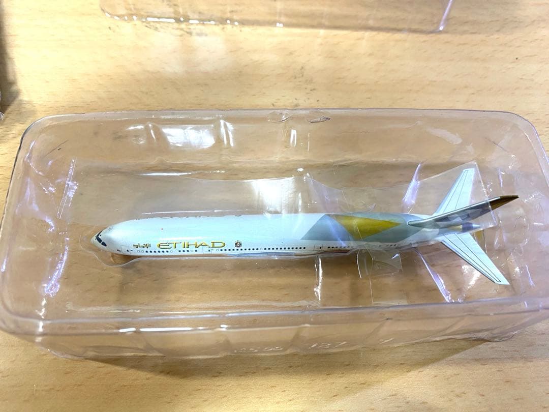 エティハド航空　B787 1/500 飛行機模型