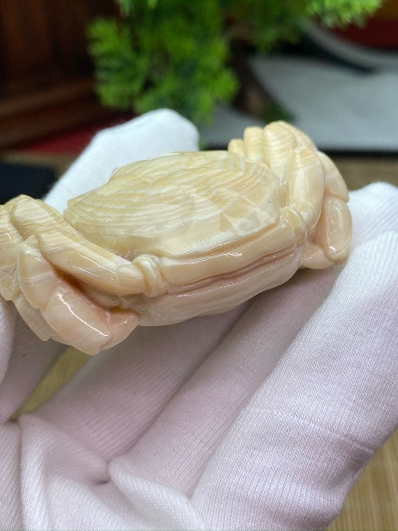 天然マンモス牙美しい手作り彫刻　カニ手遊び　握り物　置物