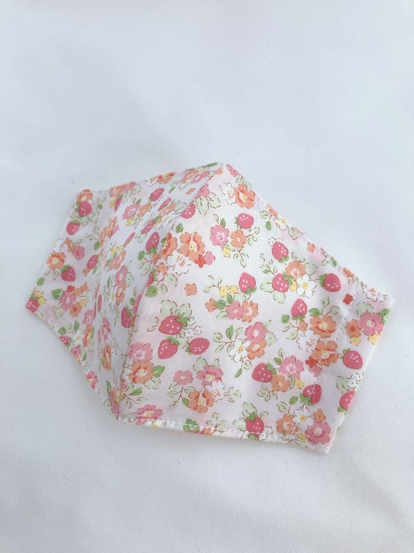 ハンドメイド　マスク　小学校低学年　小花いちご　バイアスハート　５枚セット