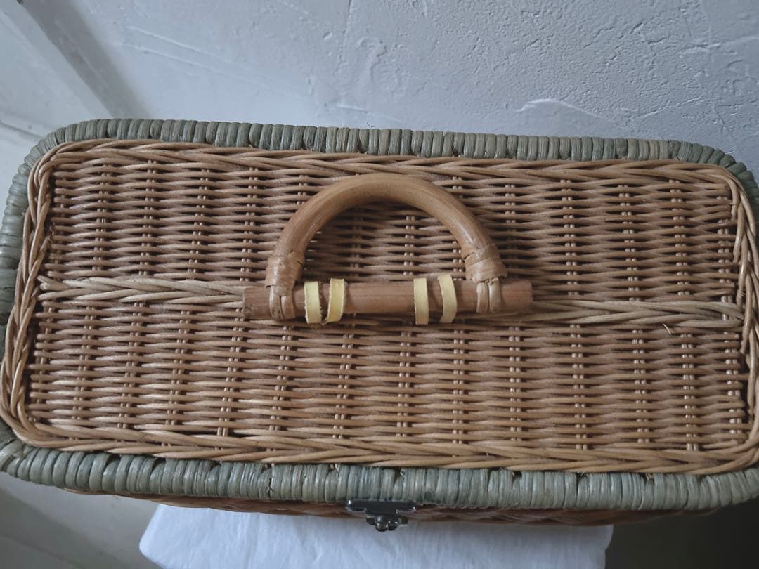裁縫箱　ラタン製長方形バスケット