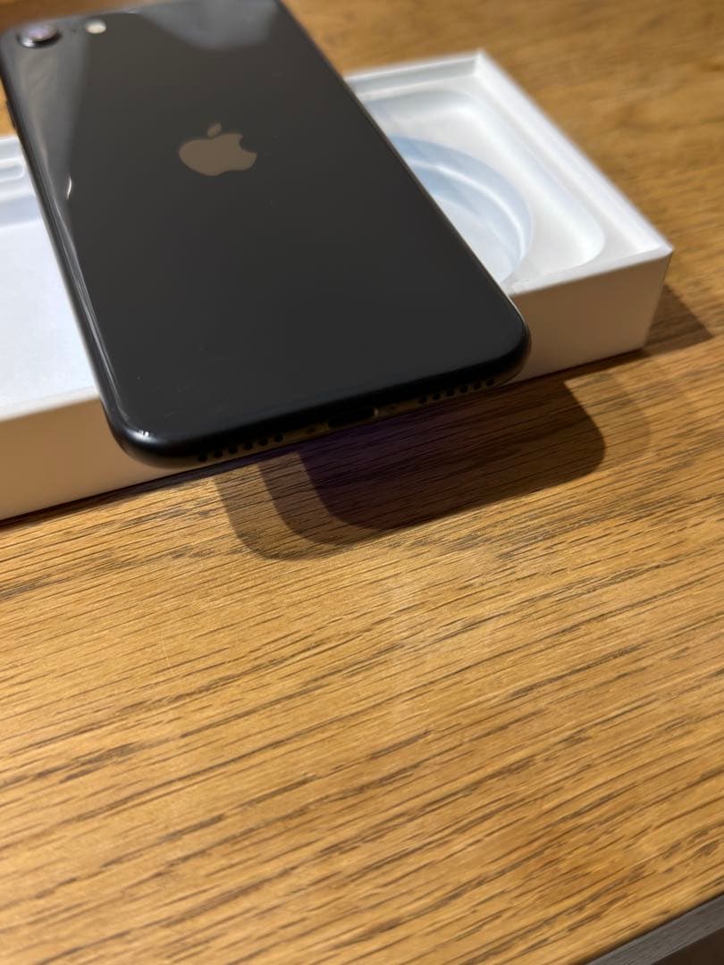 スマートフォン本体 Apple iPhone MHGT3J/A iPhone SE2