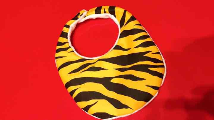 鬼のパンツ＆うさ耳ヘアゴム＆スタイ セット