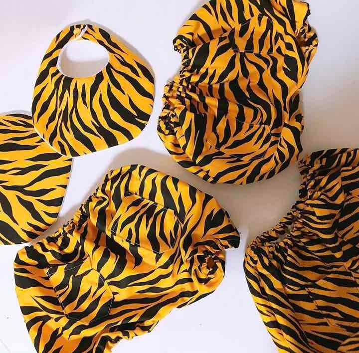 鬼のパンツ＆うさ耳ヘアゴム＆スタイ セット