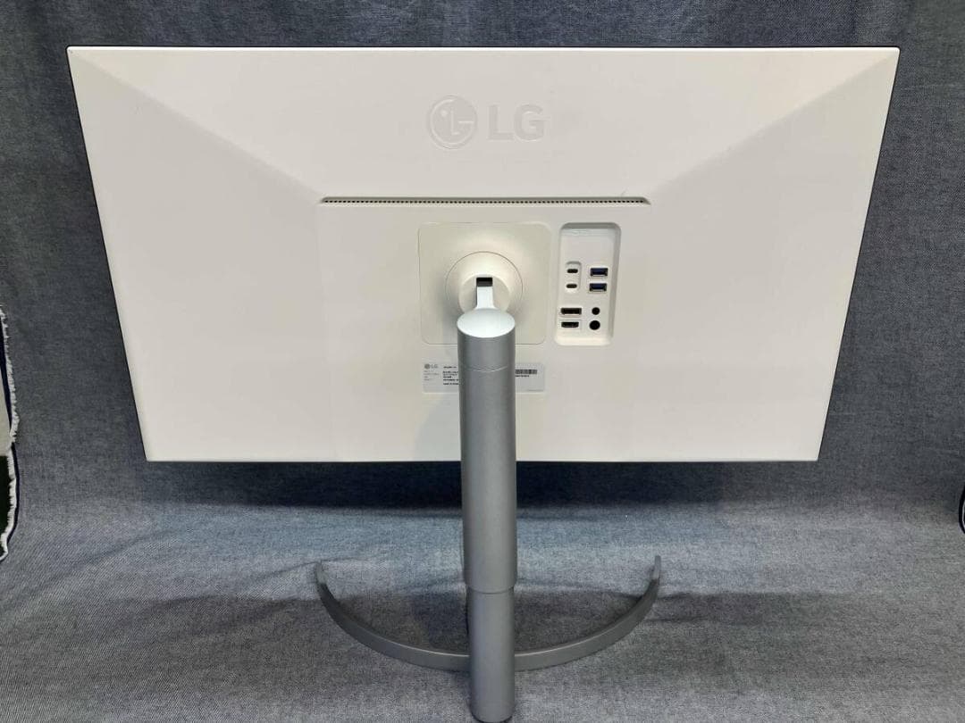 LG 4Kモニター UltraFine Display 32UL950-W