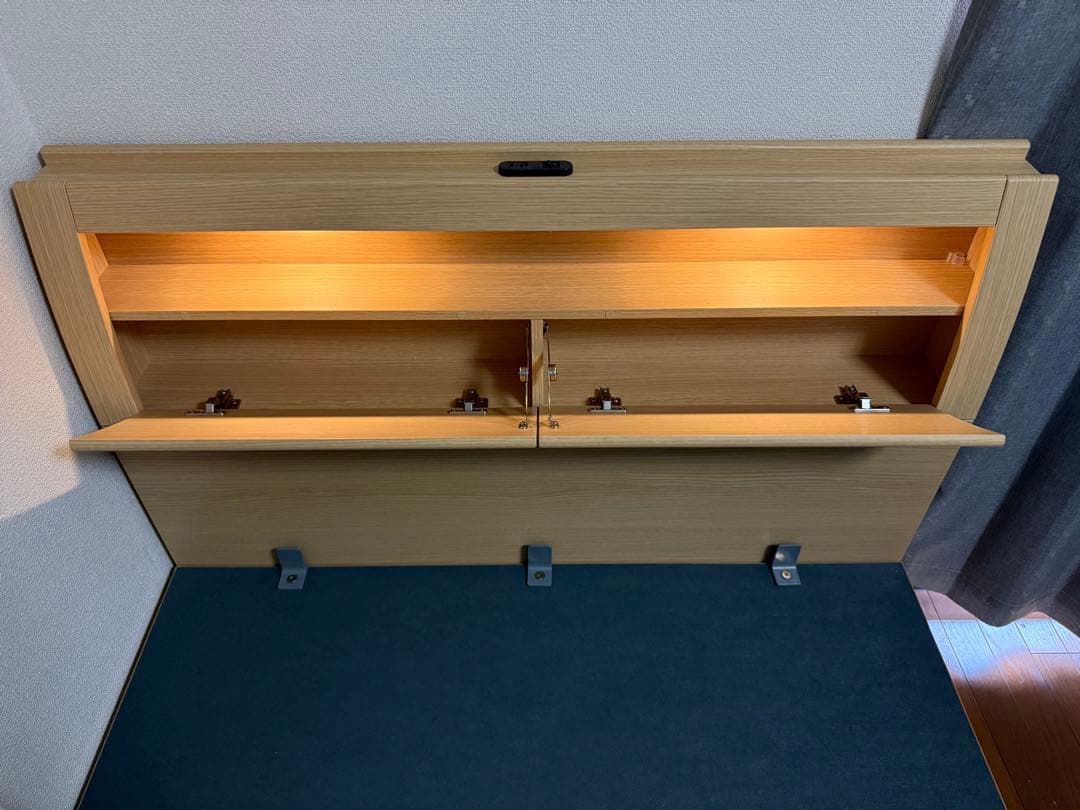 ニトリ／セミダブルベッドフレーム(OPグランCタテ 深型/NA)