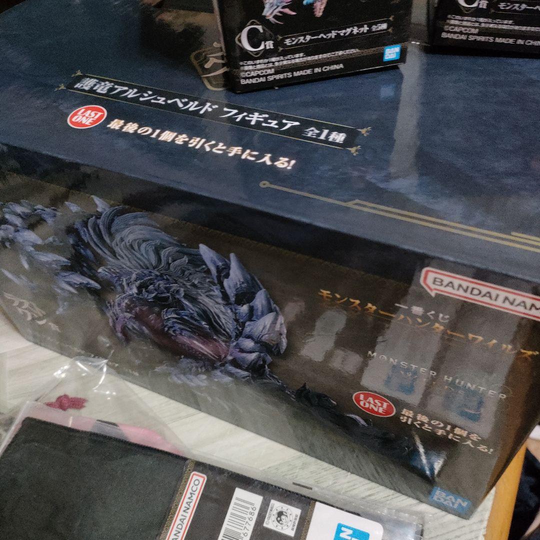 纏め売り BANDAI NAMCO モンスターエナジーアルシュヴェルトフィギュア