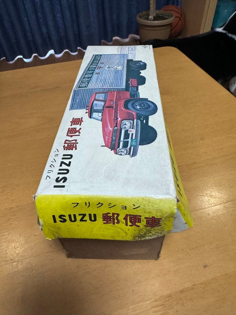 郵便トラック　ブリキ　いすゞ