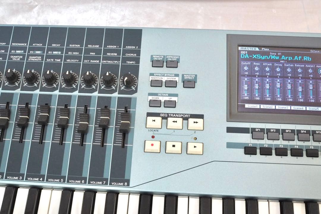YAMAHA MOTIF XS7 シンセサイザー ハードケース付き