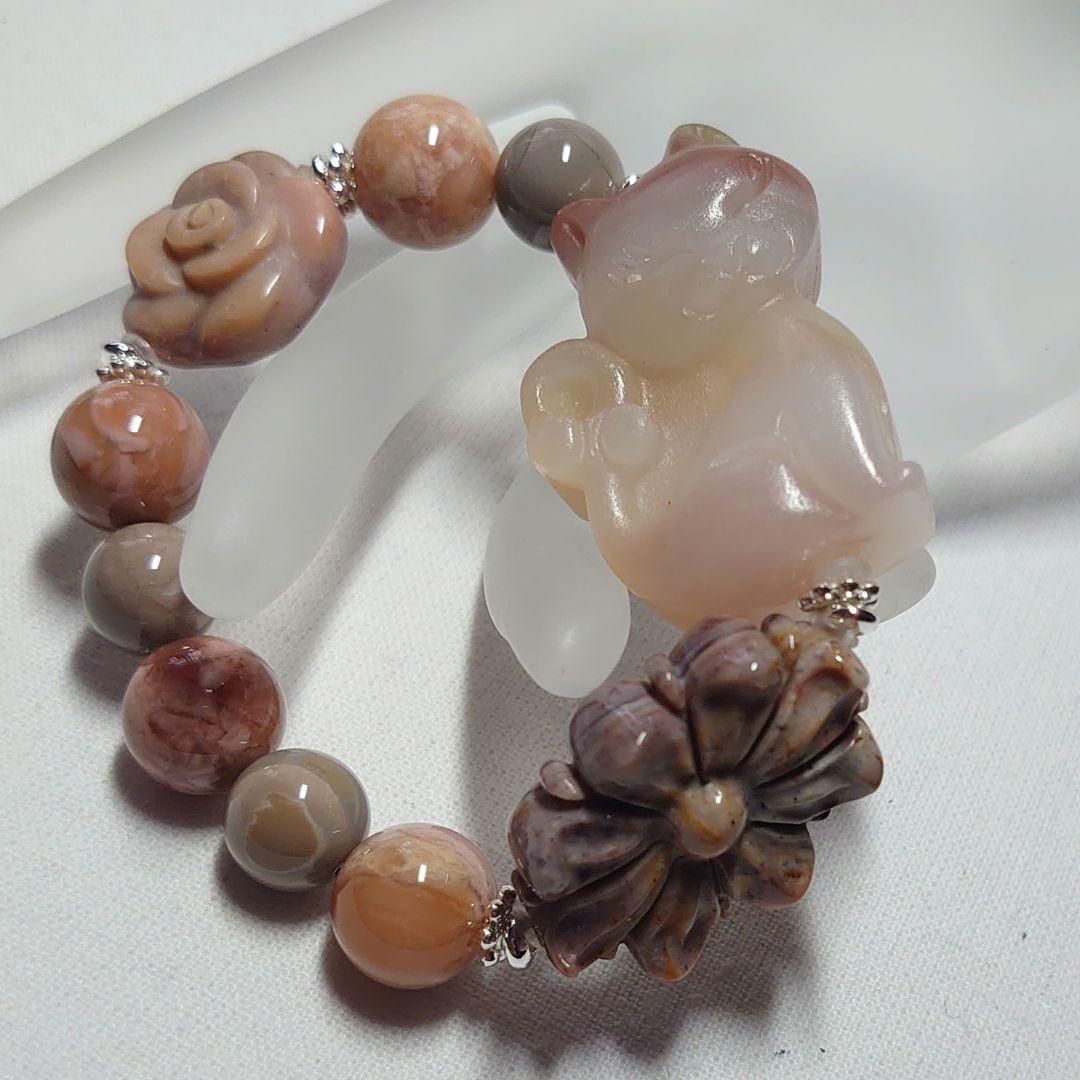 くすみカラー猫！可愛い！オンリーワン！ピンクカルサイト ブレスレット　素敵な逸品