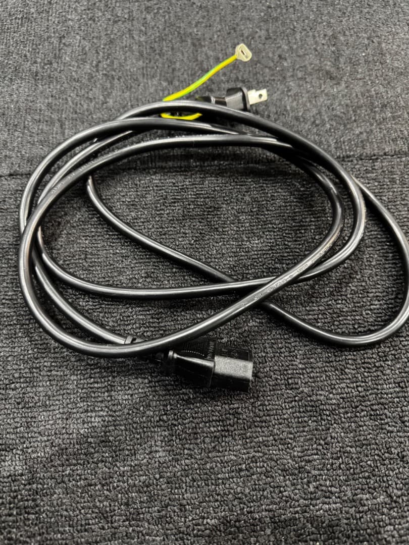 SEQUENTIAL Trigon-6 アナログシンセサイザー