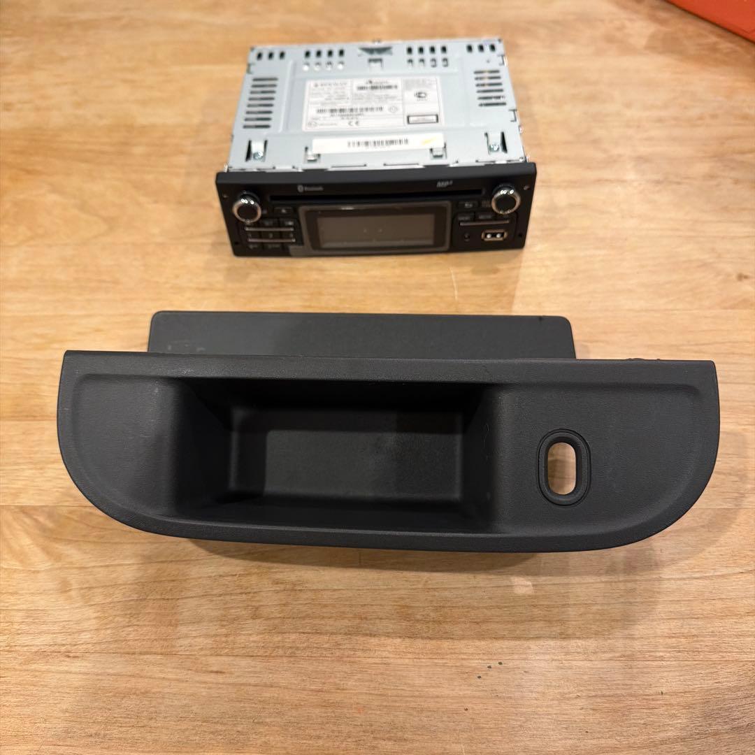 カングー純正オーディオRENAULT MP3 Bluetooth