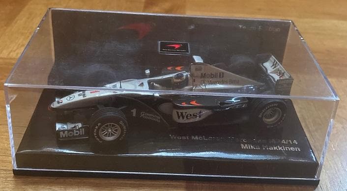 ミニチャンプス 1/43 マクラーレン MP4/14 ハッキネン 1999