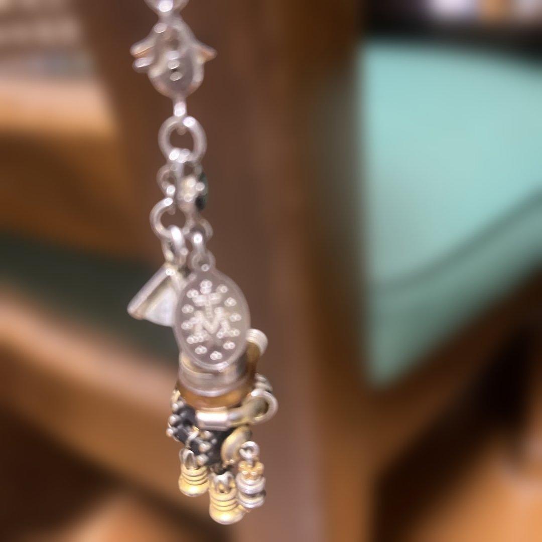 雑誌　レオンに掲載されたロボット型金属チャーム シルバー ブラック