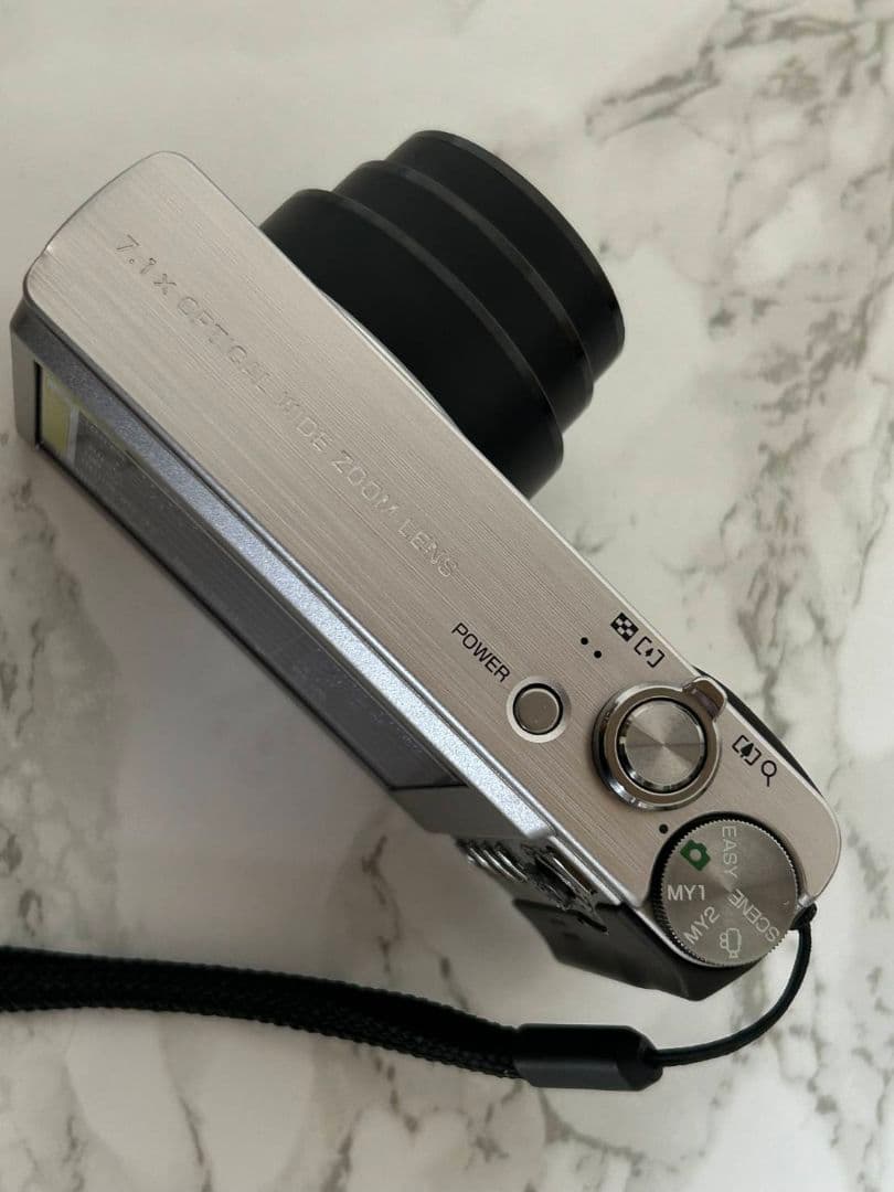 RICOH R10 コンパクトデジタルカメラ　シルバー　完動品