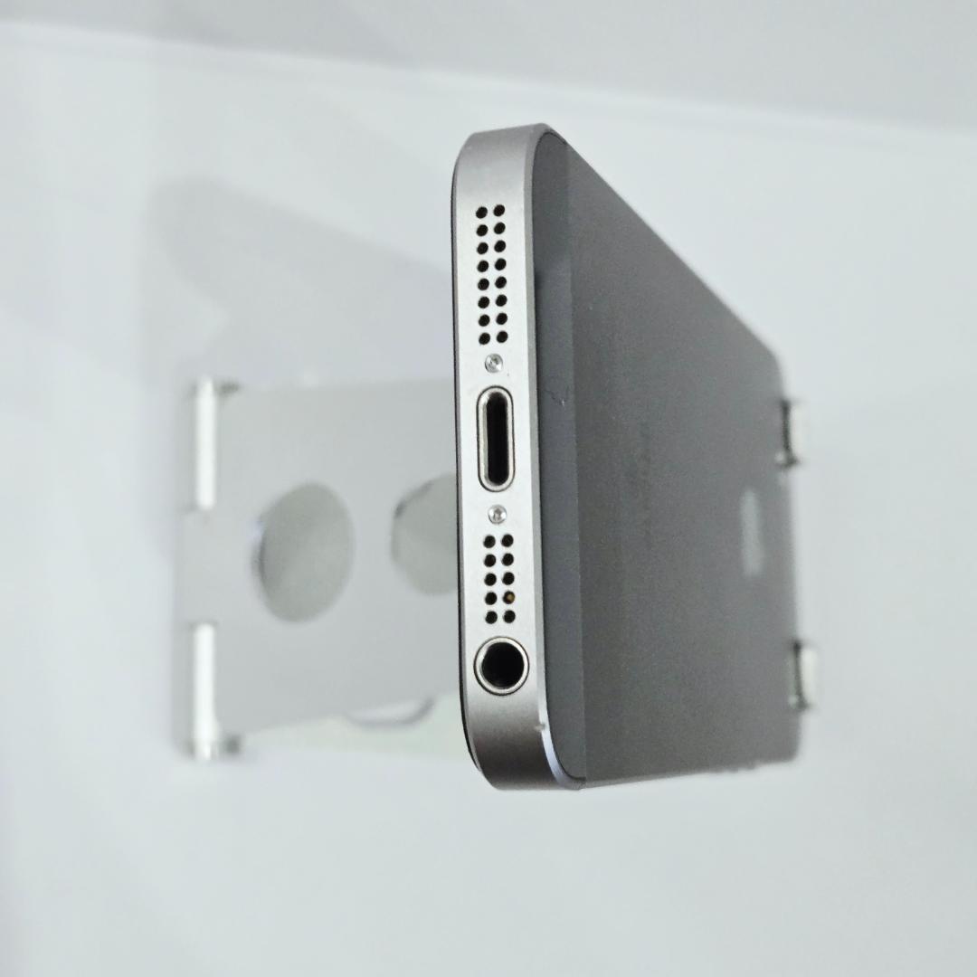 80 iPhone SE スペースグレイ SIMフリー