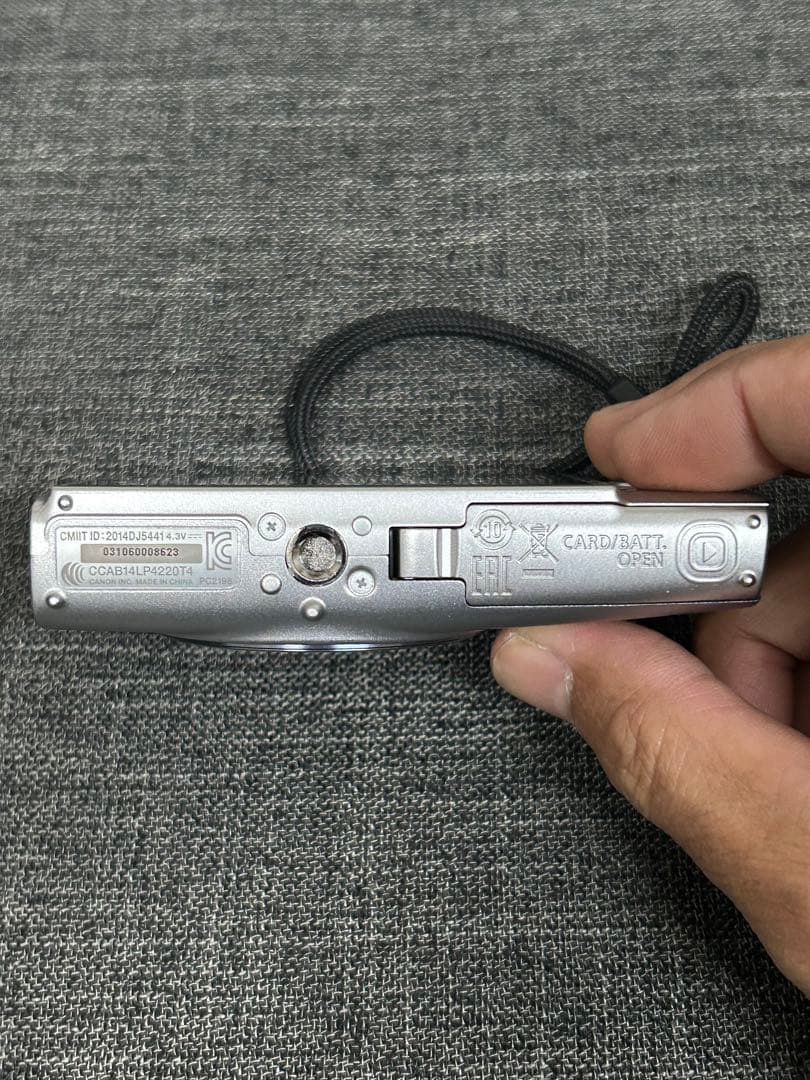 【美品】Canon IXY640 コンパクトデジタルカメラ