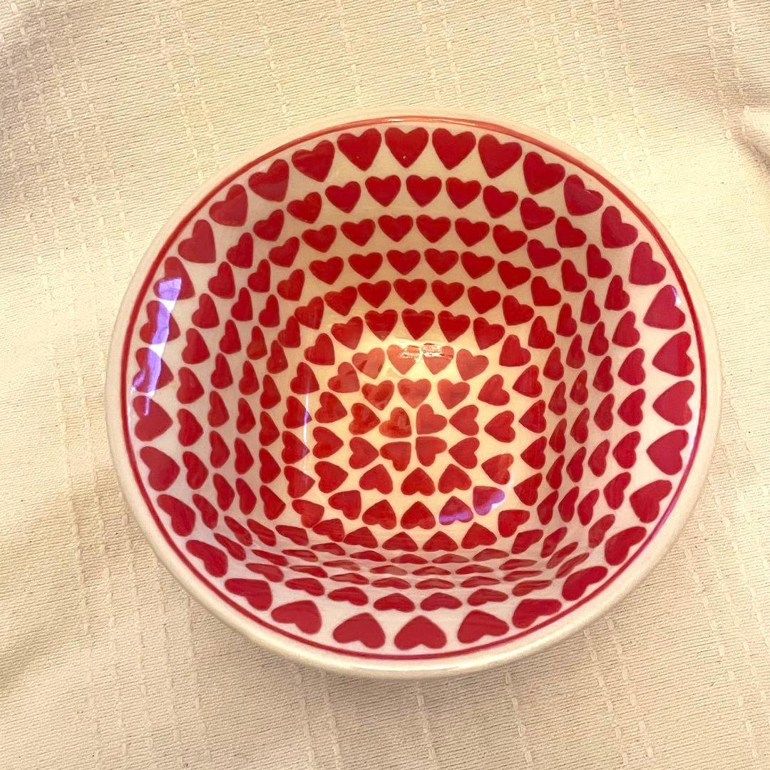 ポーリッシュポタリー　ハート柄高台付きボウル大